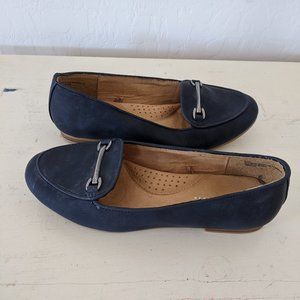Whitemint navy loafers size 5.5 narrow